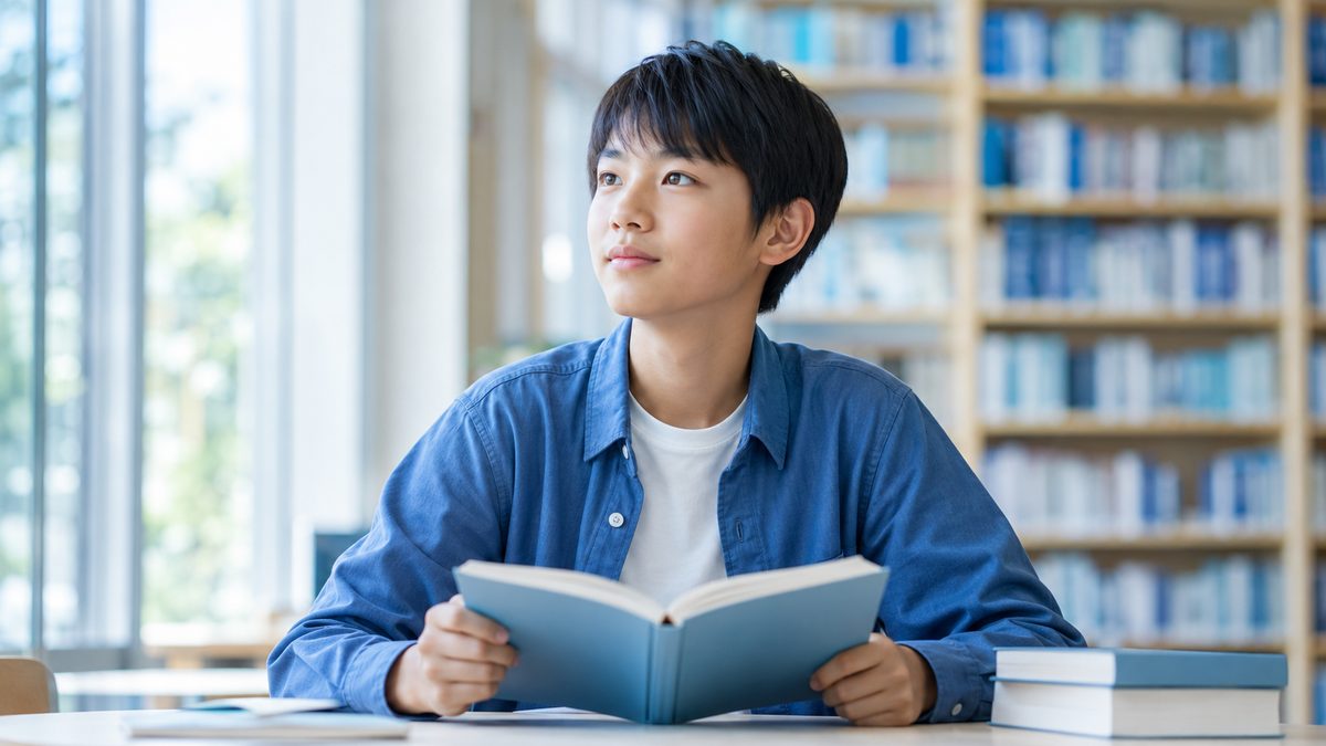 英検2級を大学入試まで見据えて学ぶ前向きな日本人の中学生
