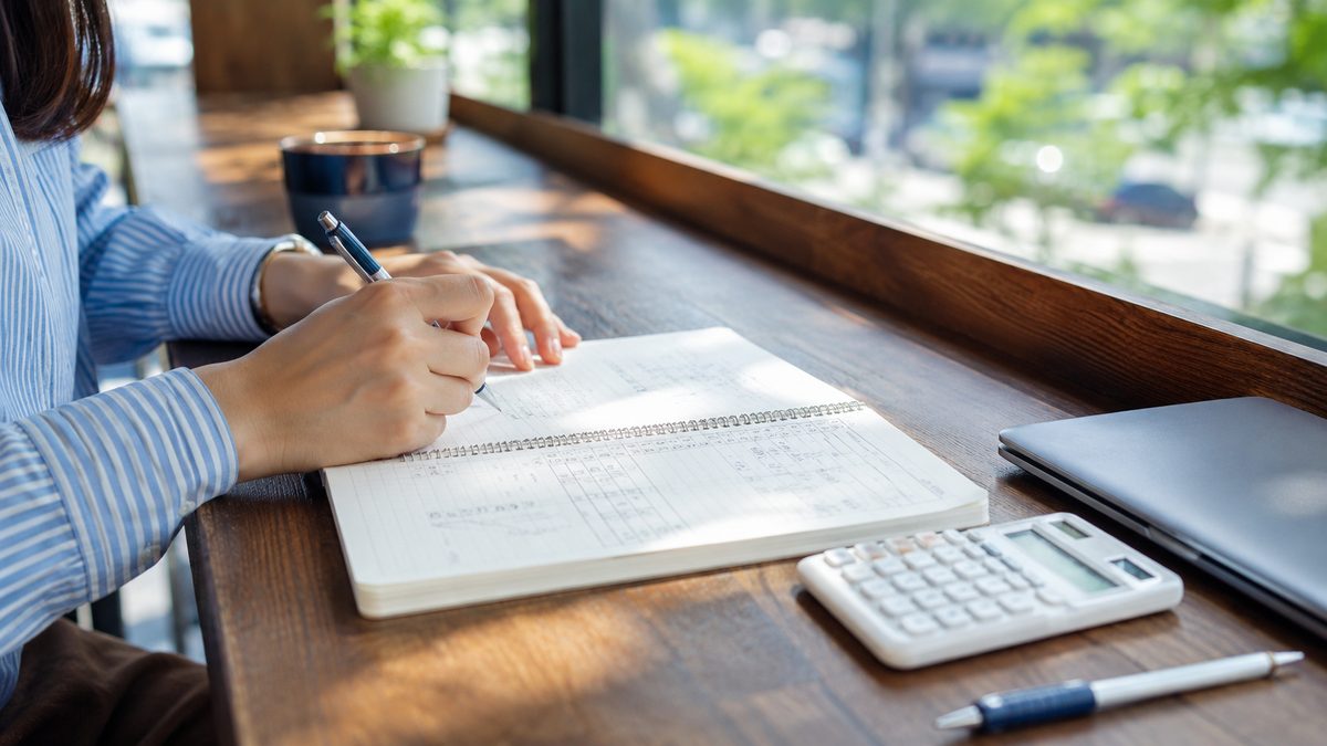 社会人が英語学習に必要な時間を自分のスタート地点から見積もる場面